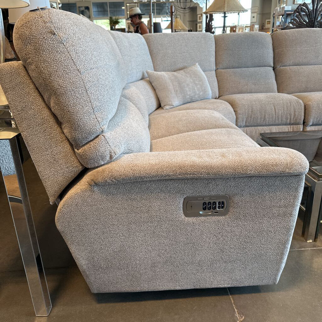 La-Z-Boy Ava Sectional W/ 2 Recliners - 113X90X43
