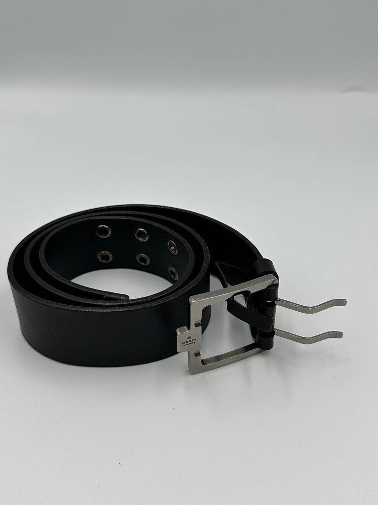 Gucci Black Leather Belt 75/30