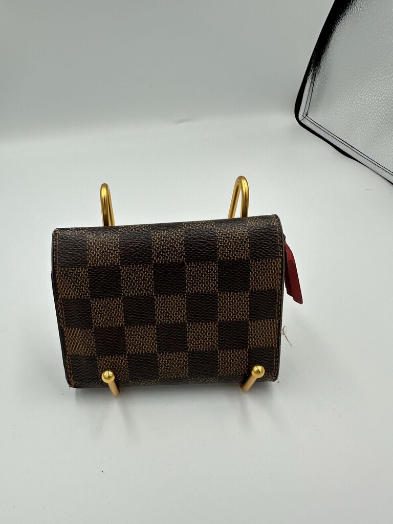 Louis Vuitton Victorine Wallet in Damier Ebene