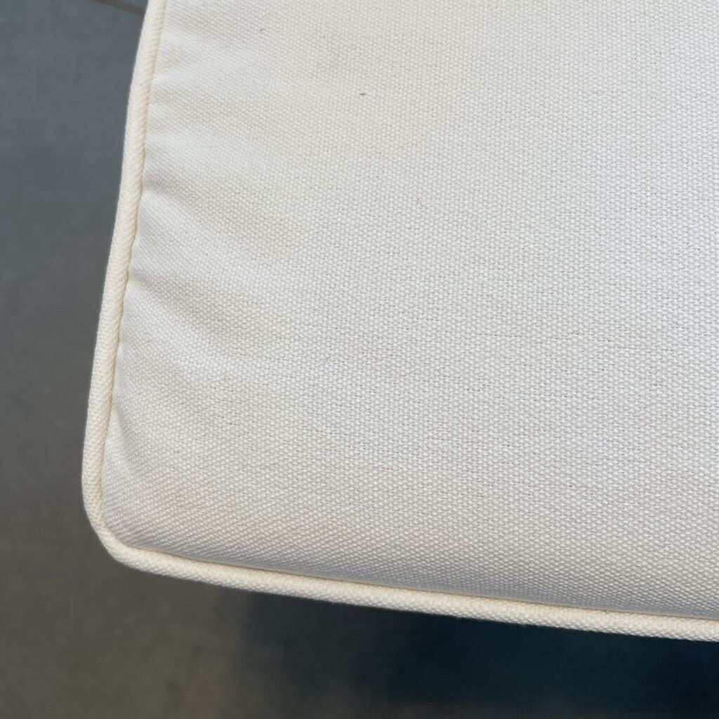 Pottery Barn Torrey Dining Chairs - Set of 6 - 20X22X39.5H