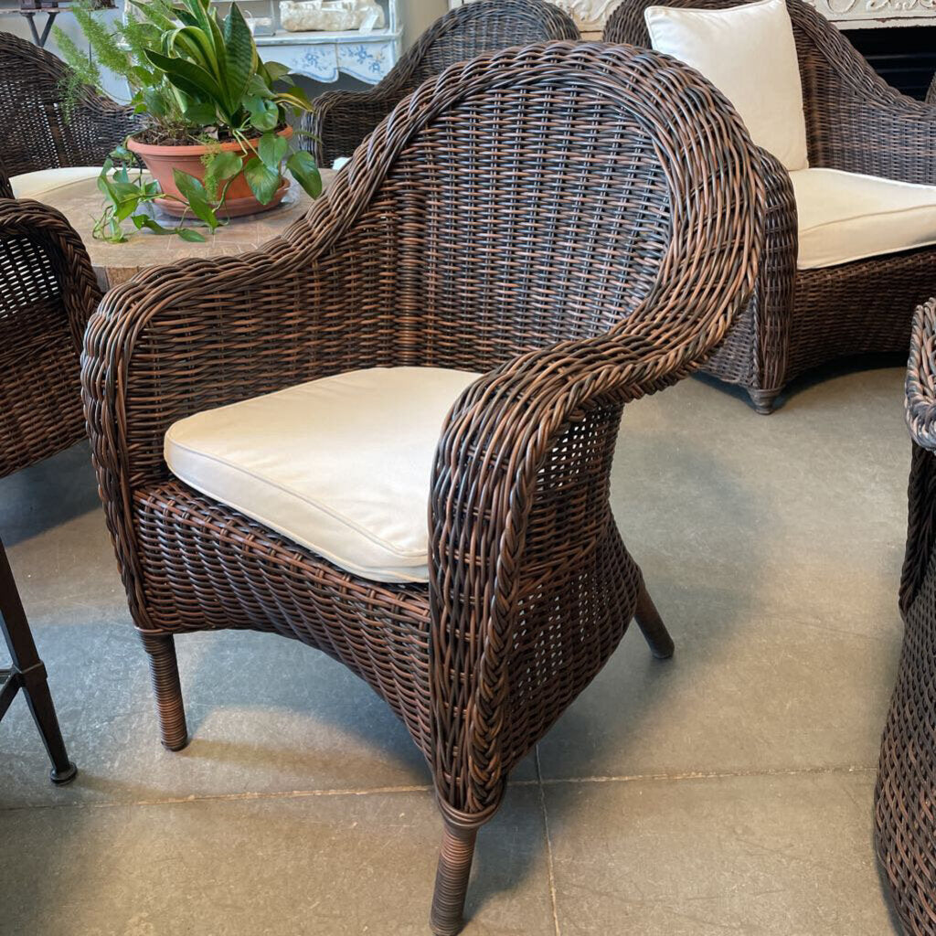 Pottery Barn Torrey Roll Arm Chair - Set of 4 - 27X24X34H