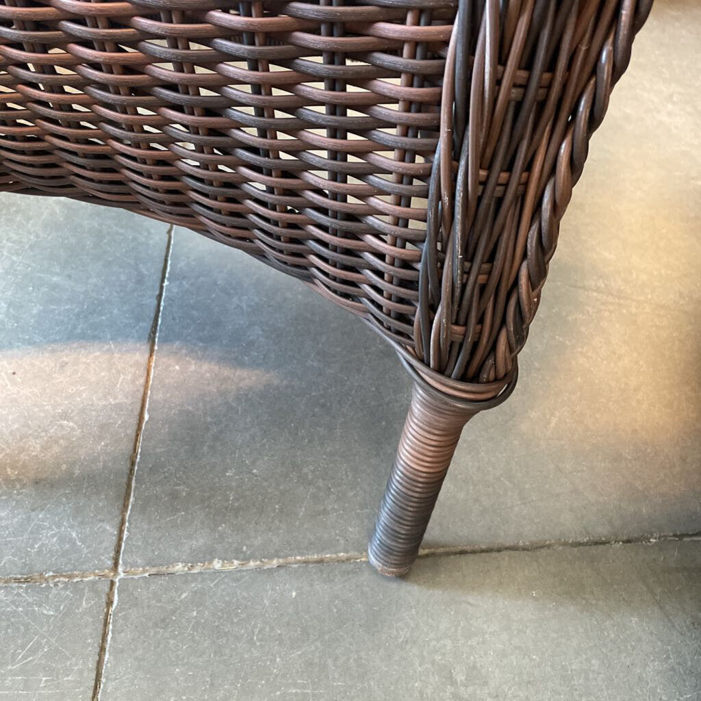 Pottery Barn Torrey Roll Arm Chair - Set of 4 - 27X24X34H