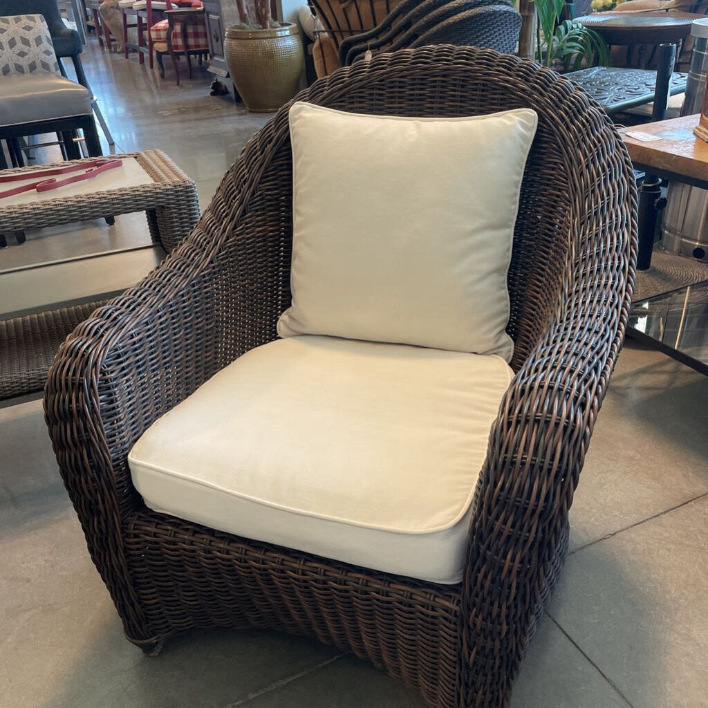 Pottery Barn Torrey Wicker Lounge Chairs - Pair - 34X32X36H