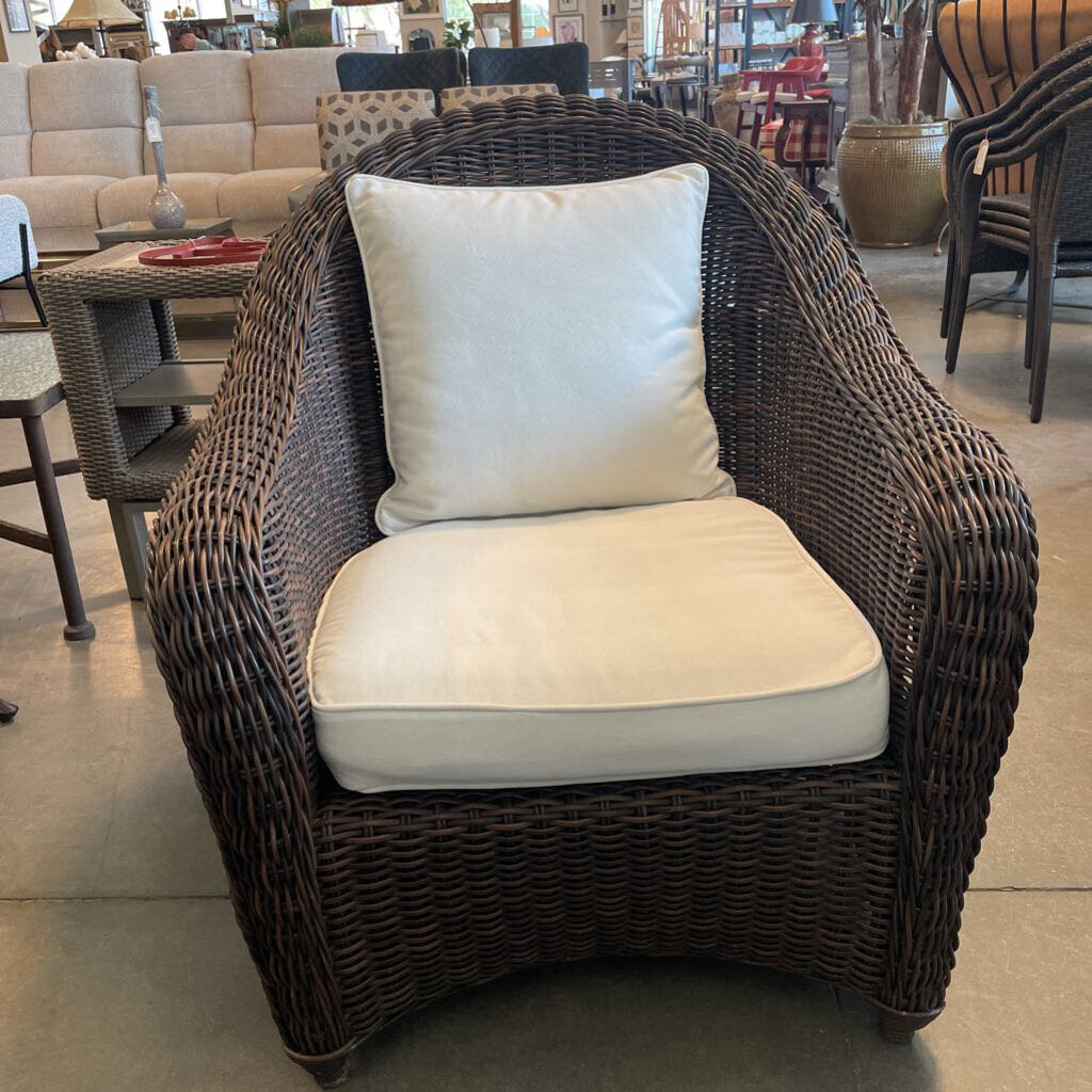 Pottery Barn Torrey Wicker Lounge Chairs - Pair - 34X32X36H