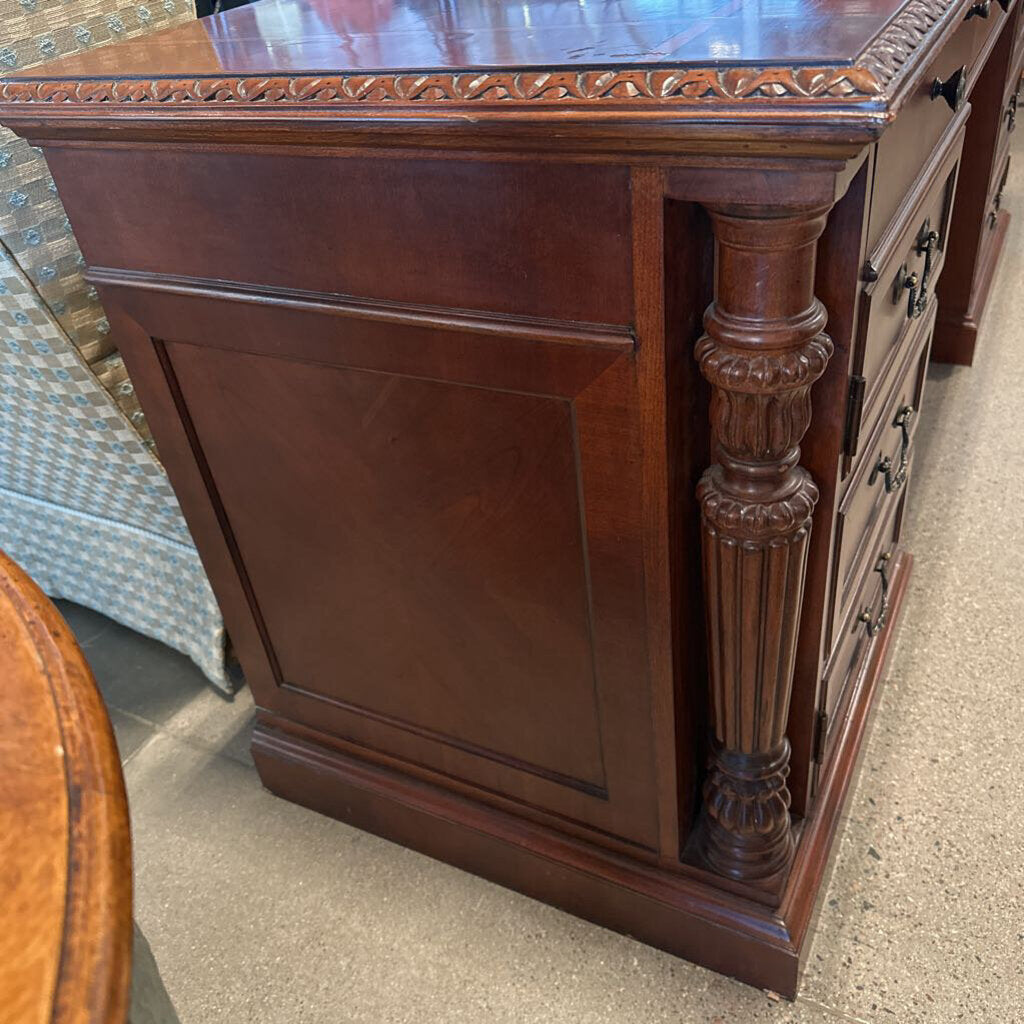 Hekman Executive Desk - 72X24X31H