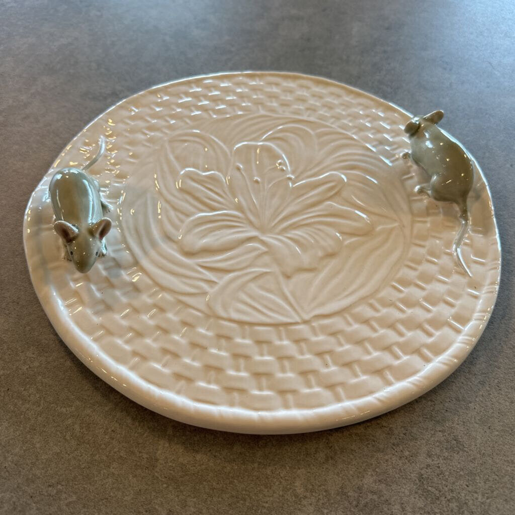 Bordallo Pinheiro Portugal Round Cheese Tray W/ Mice- 12.5X2H