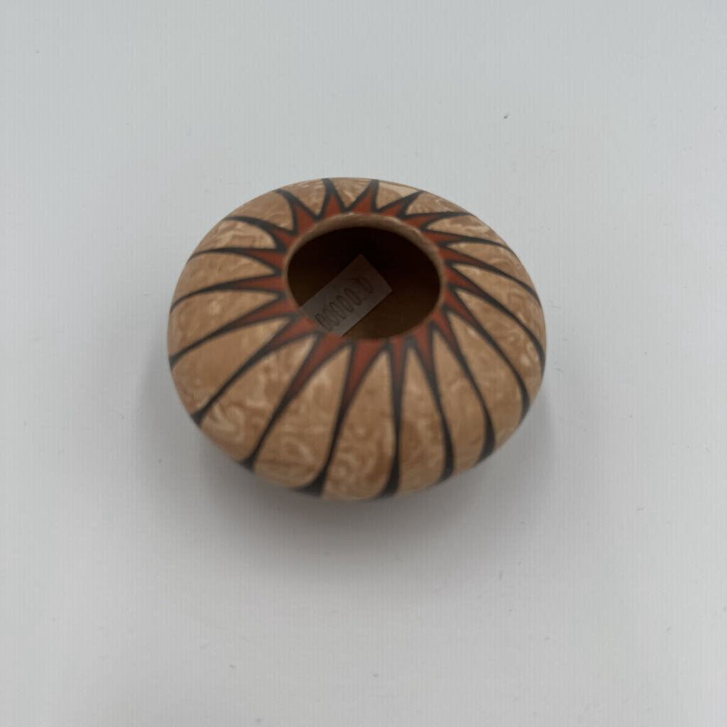 Mata Ortiz Pottery Vase- 3X1.5H