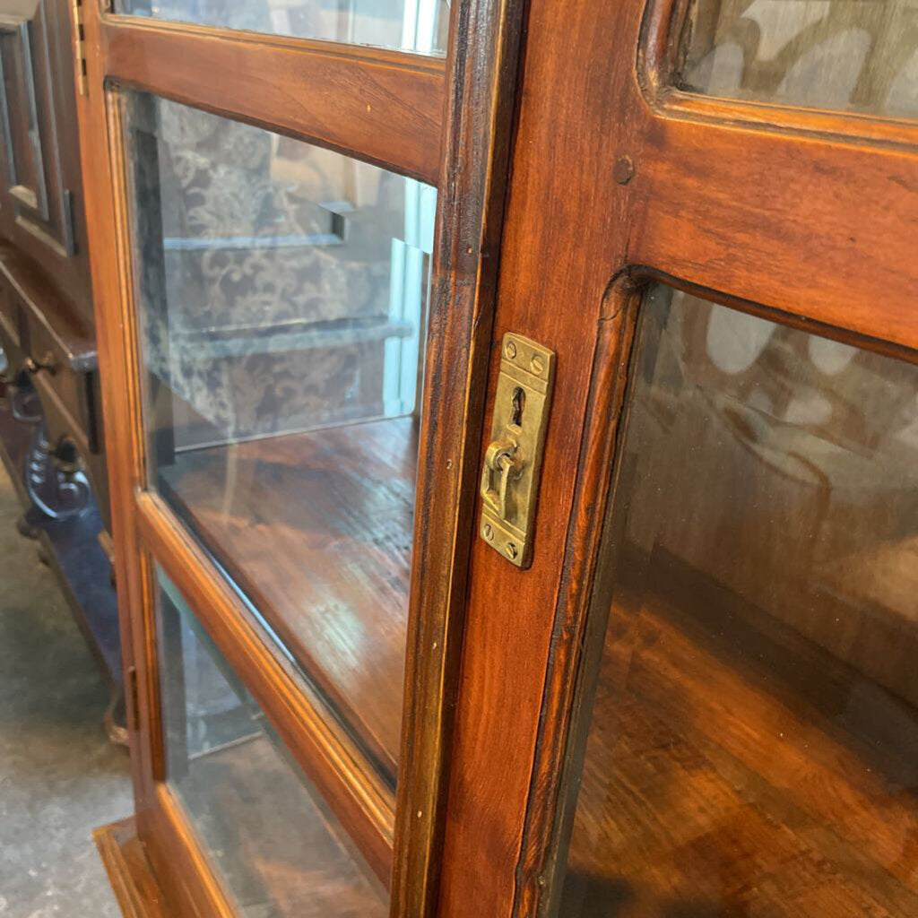 Vintage Two Door Display Cabinet - 51X17X78.5H