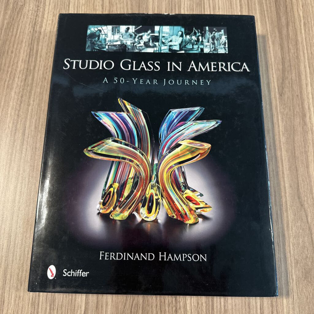 Studio Glass In America By Ferdinand Hampson - 9.5X12X1.5H