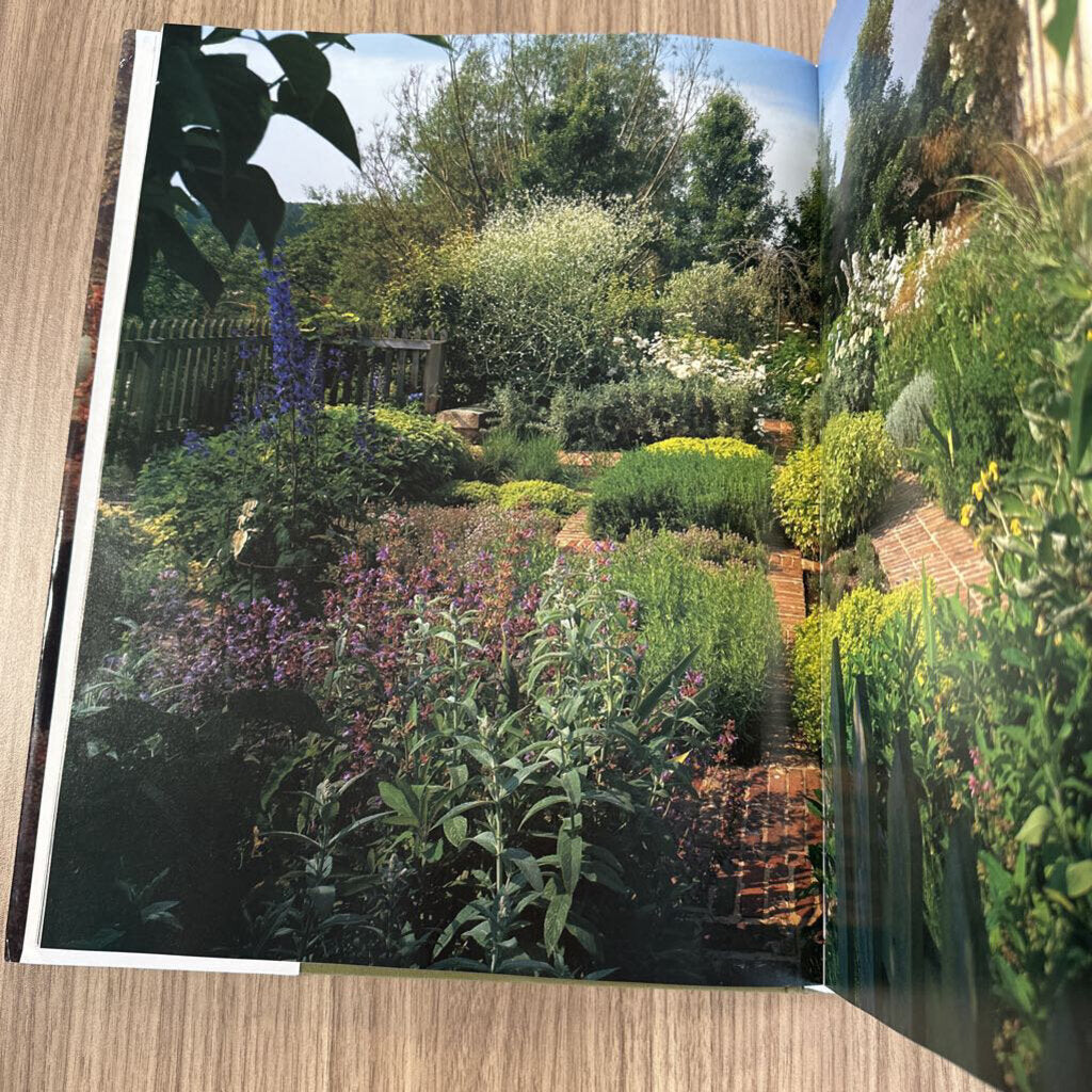 The New Garden Paradise By Dominique Browning - 10X13X1.5H