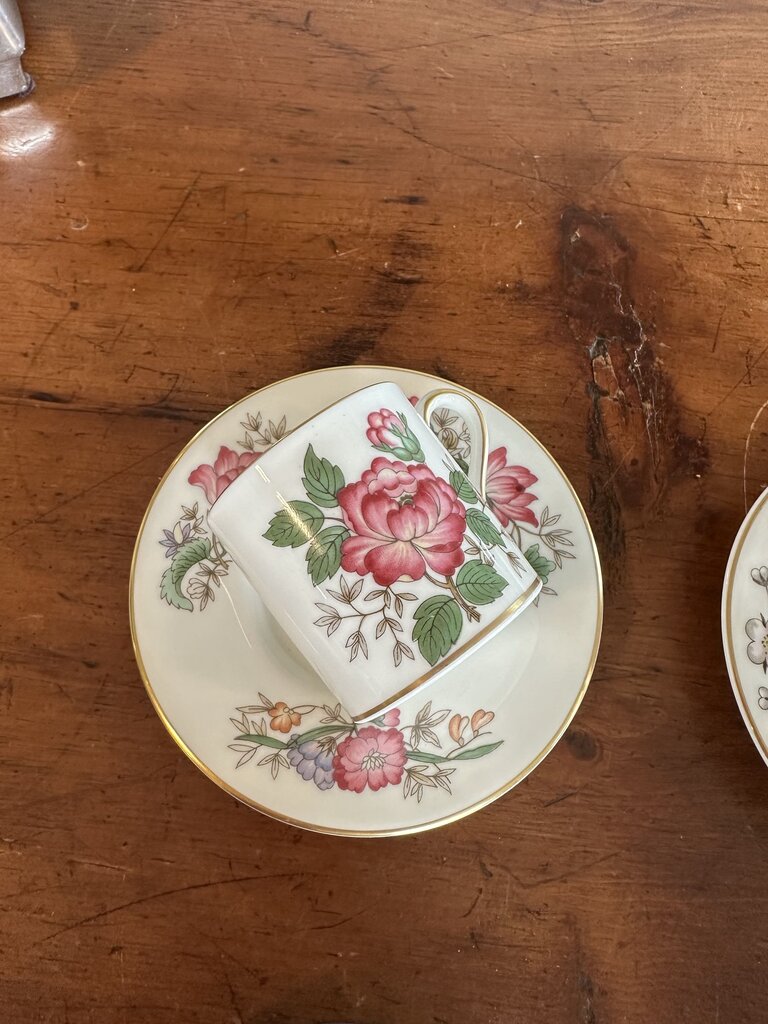 Wedgwood Cup & Saucer- Set Of 6