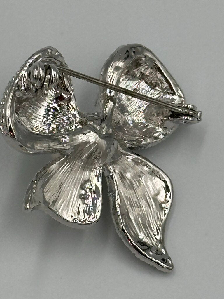 "Prissy" Bow Brooch Pin
