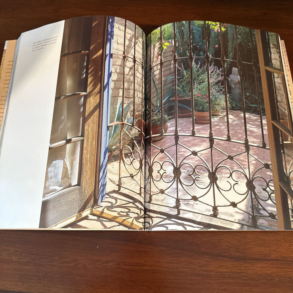 Casa Adobe By Karen Witynski & Joe Carr - 8.5X11X1H