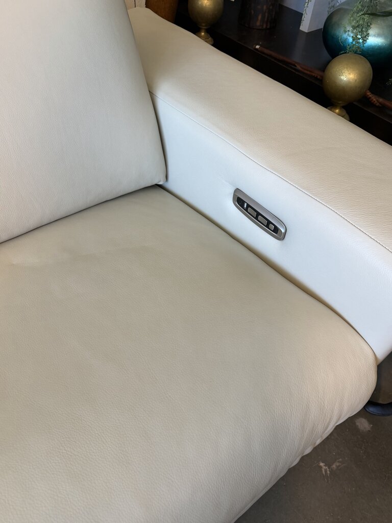 La-Z-Boy Cream Leather Reclining Sofa W/ Headrest- 85X38X32H