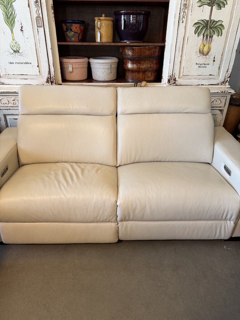 La-Z-Boy Cream Leather Reclining Sofa W/ Headrest- 85X38X32H