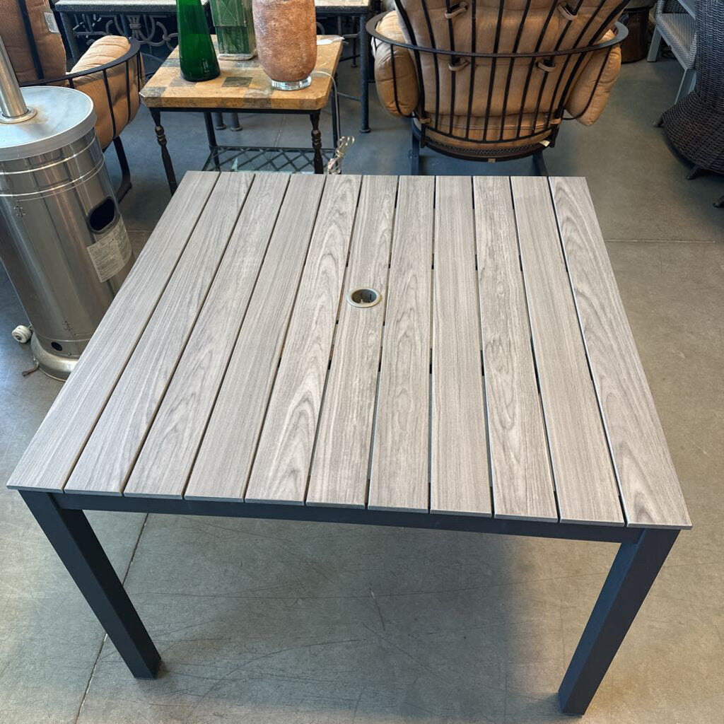 Forever Patio Ravello Square Dining Table - 41X29H