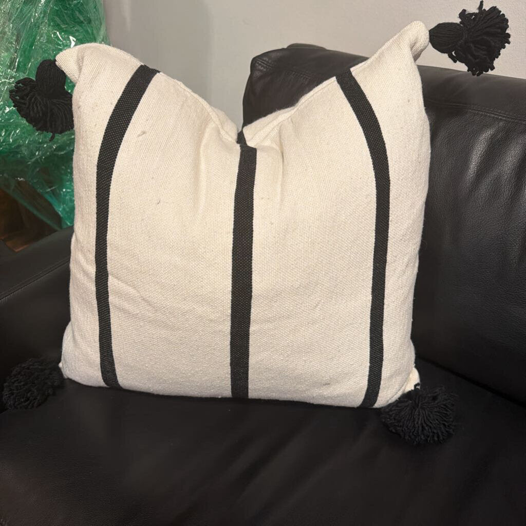 Woven Nook Black & White Down Pillow- 22X22