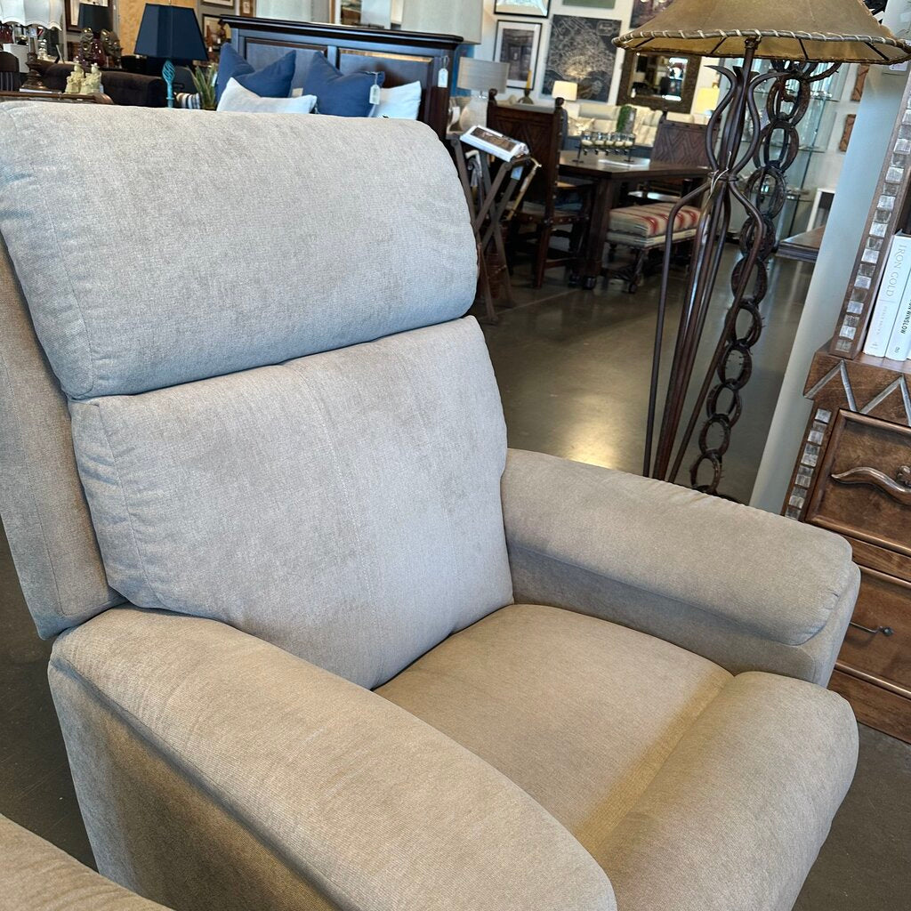 La-Z-Boy Talladega Wall Recliner - 38X32X46H