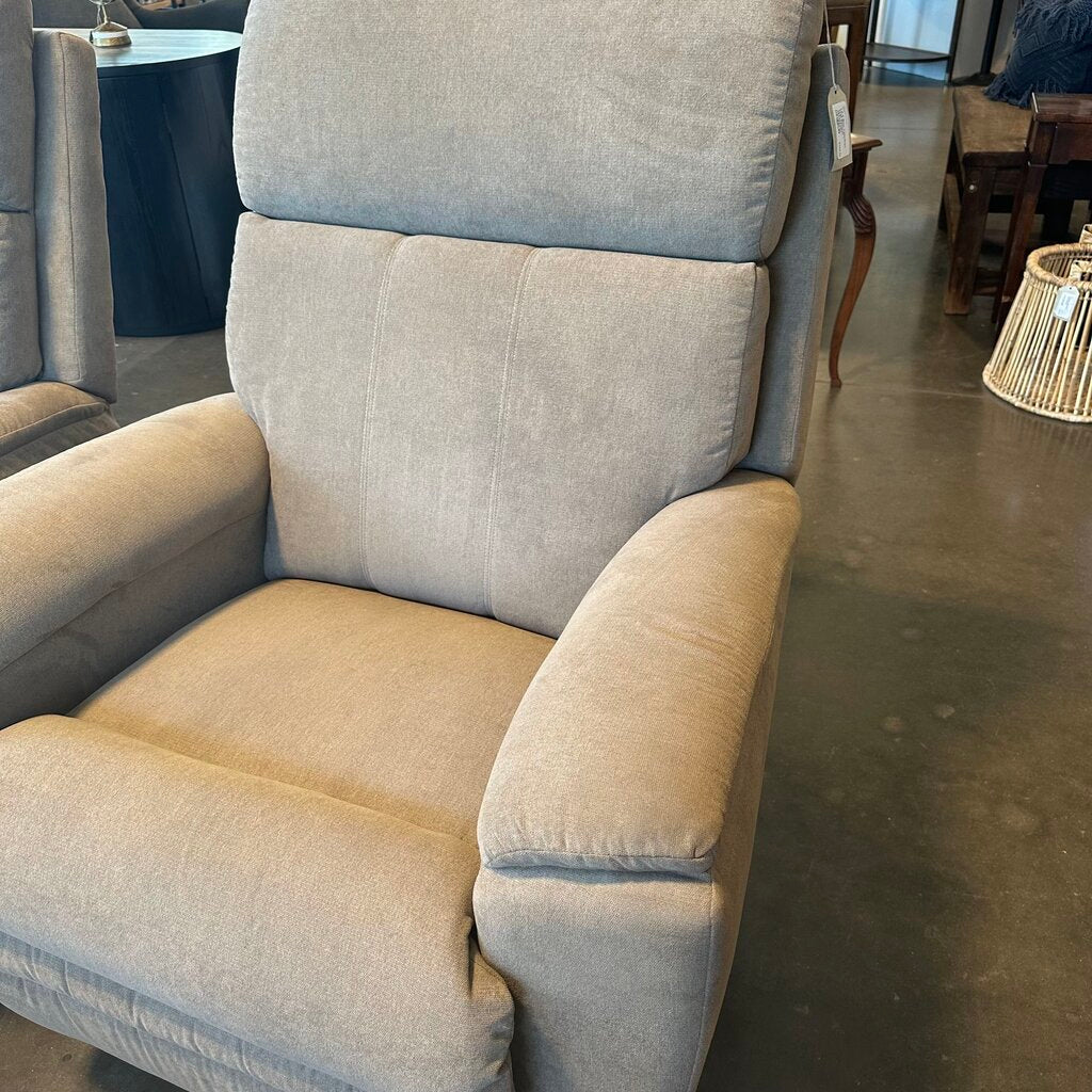 La-Z-Boy Talladega Wall Recliner - 38X32X46H