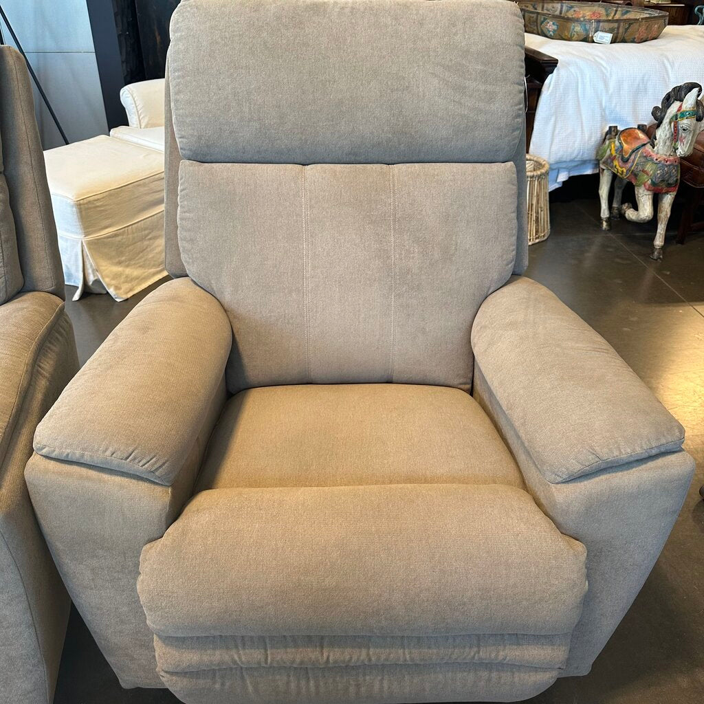 La-Z-Boy Talladega Wall Recliner - 38X32X46H