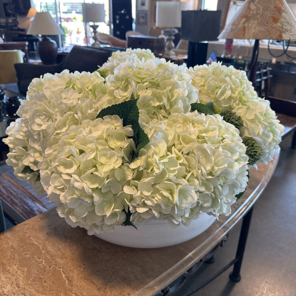 Fig & Birch Anastasia Hydrangea Center Piece In White Pot - 12X17