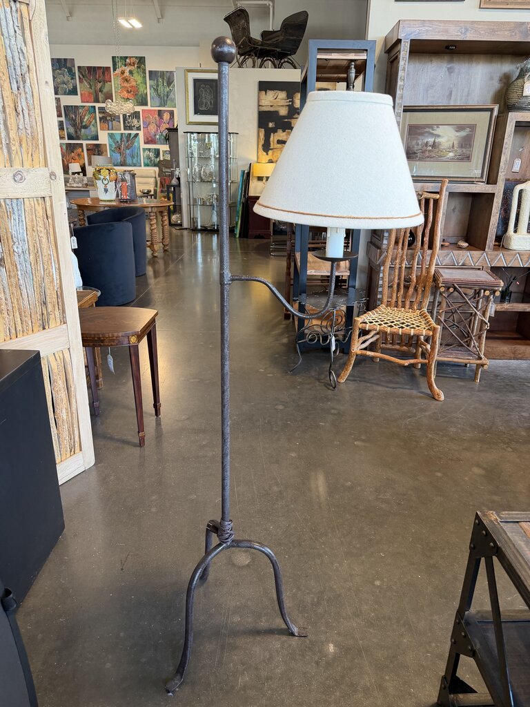 Wrought Iron Curved Arm Floor Lamp- 17.5X61H