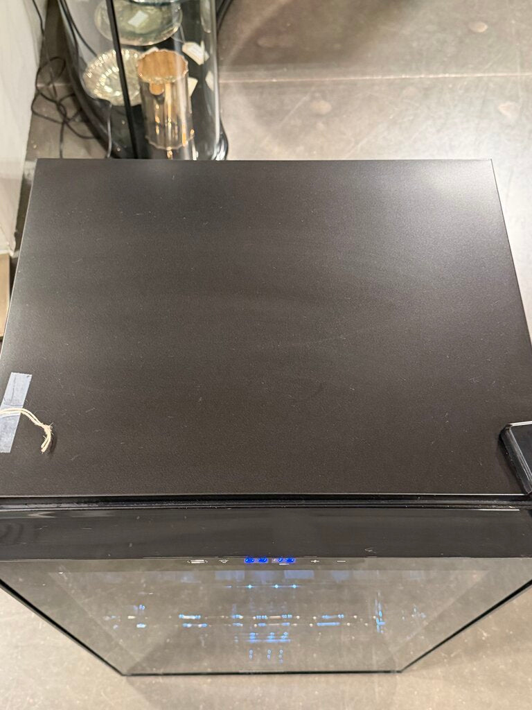 Wine Enthusiast 32 Bottle Dual Zone Max Wine Cooler- 19.5X17X33H