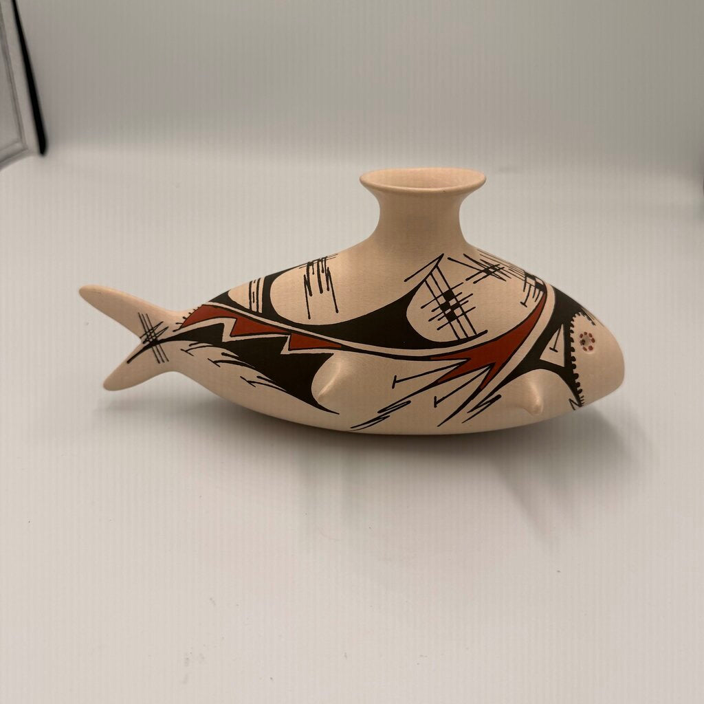 Mata Ortiz Fish Effigy Pot By Jorge Corana - 9X4X5H