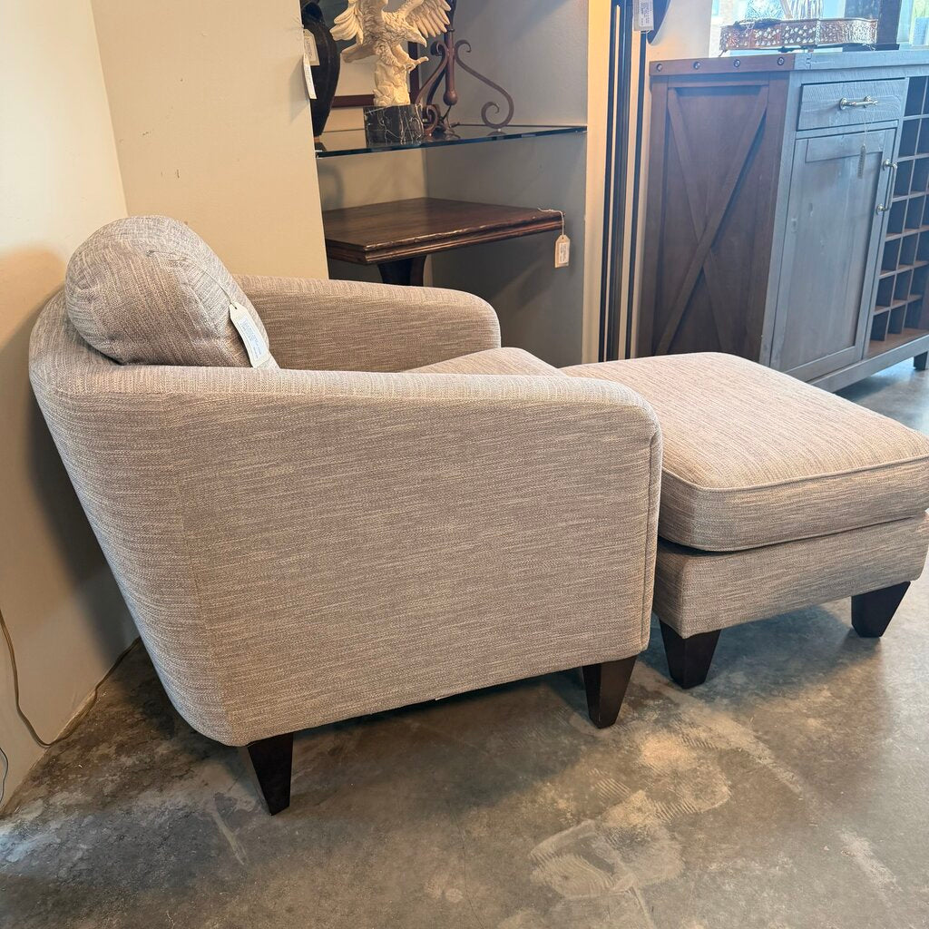 La-Z-Boy Grey Upholstered Arm Chair W/ Ottoman - 30X36X34H
