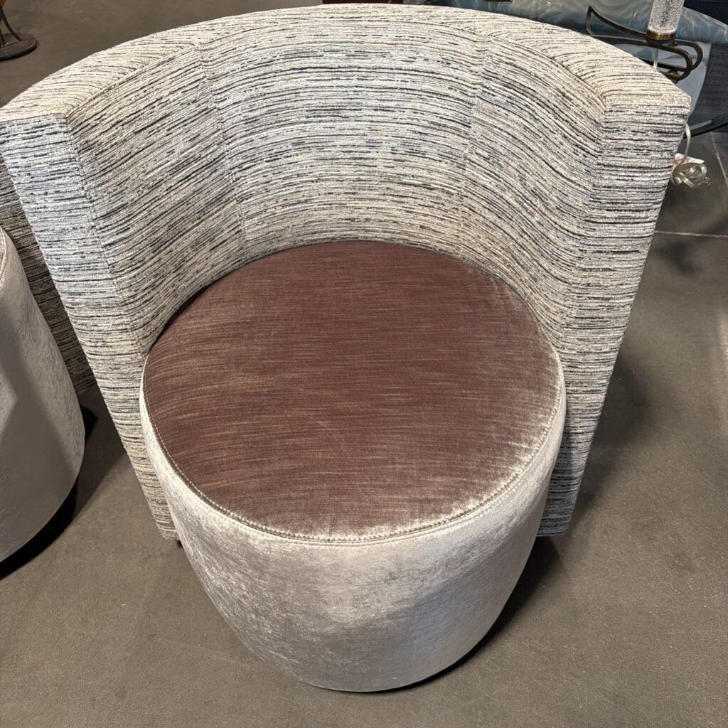 Mitchell Gold + Bob Williams Poppy Swivel Dining Chairs- Set of 4- 26X23X30H