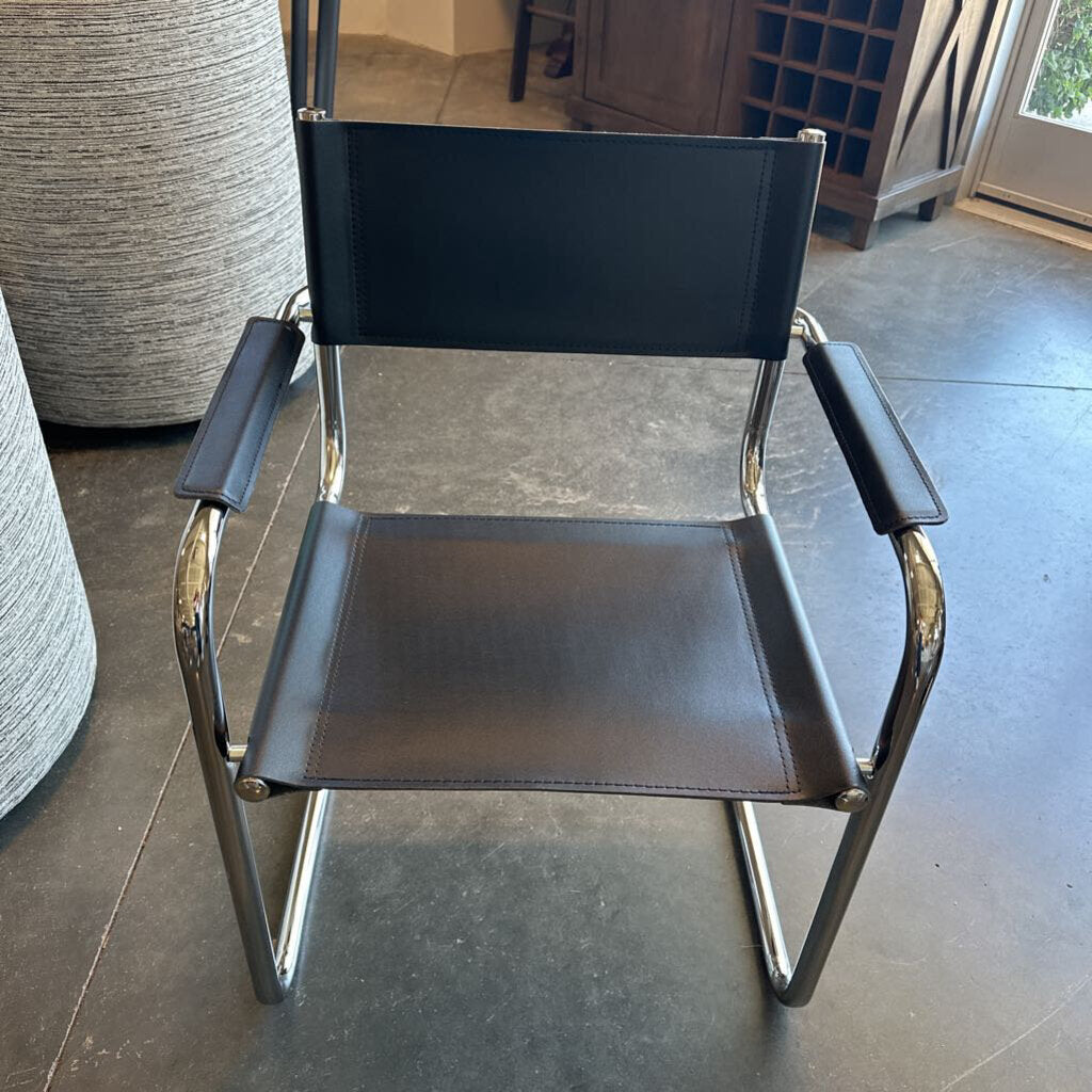 Mart Stam Leather Arm Chairs - Set of 6 - 22.5X18X32