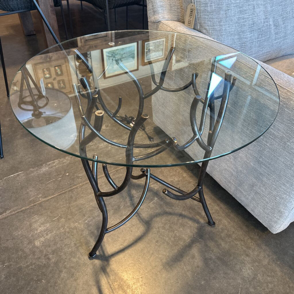 Hammary Twig Accent Table - 28X26H