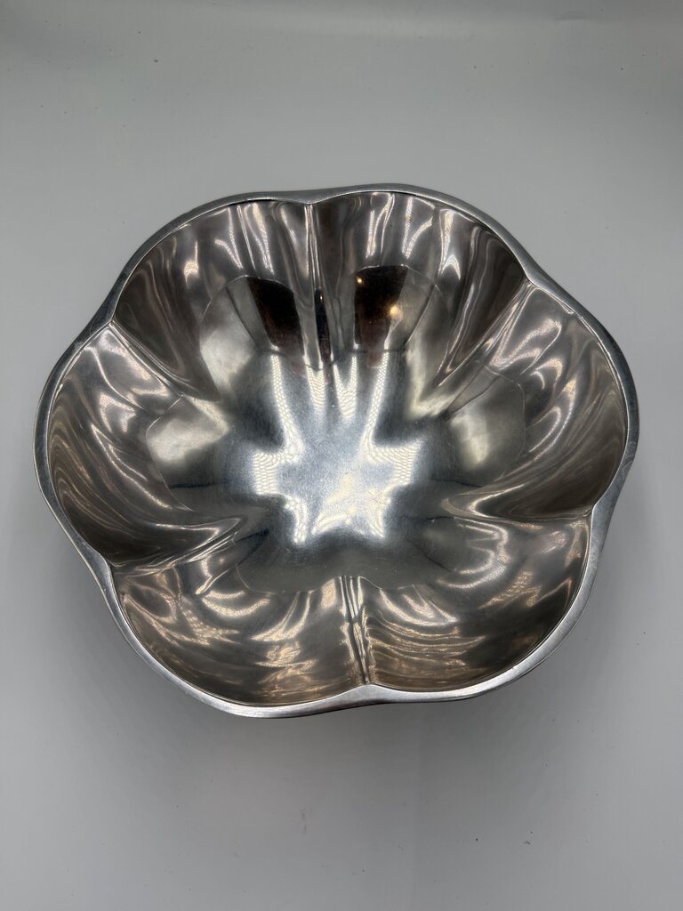 Nambe #605 Scalloped Flower Bowl- 9.5X3.5H