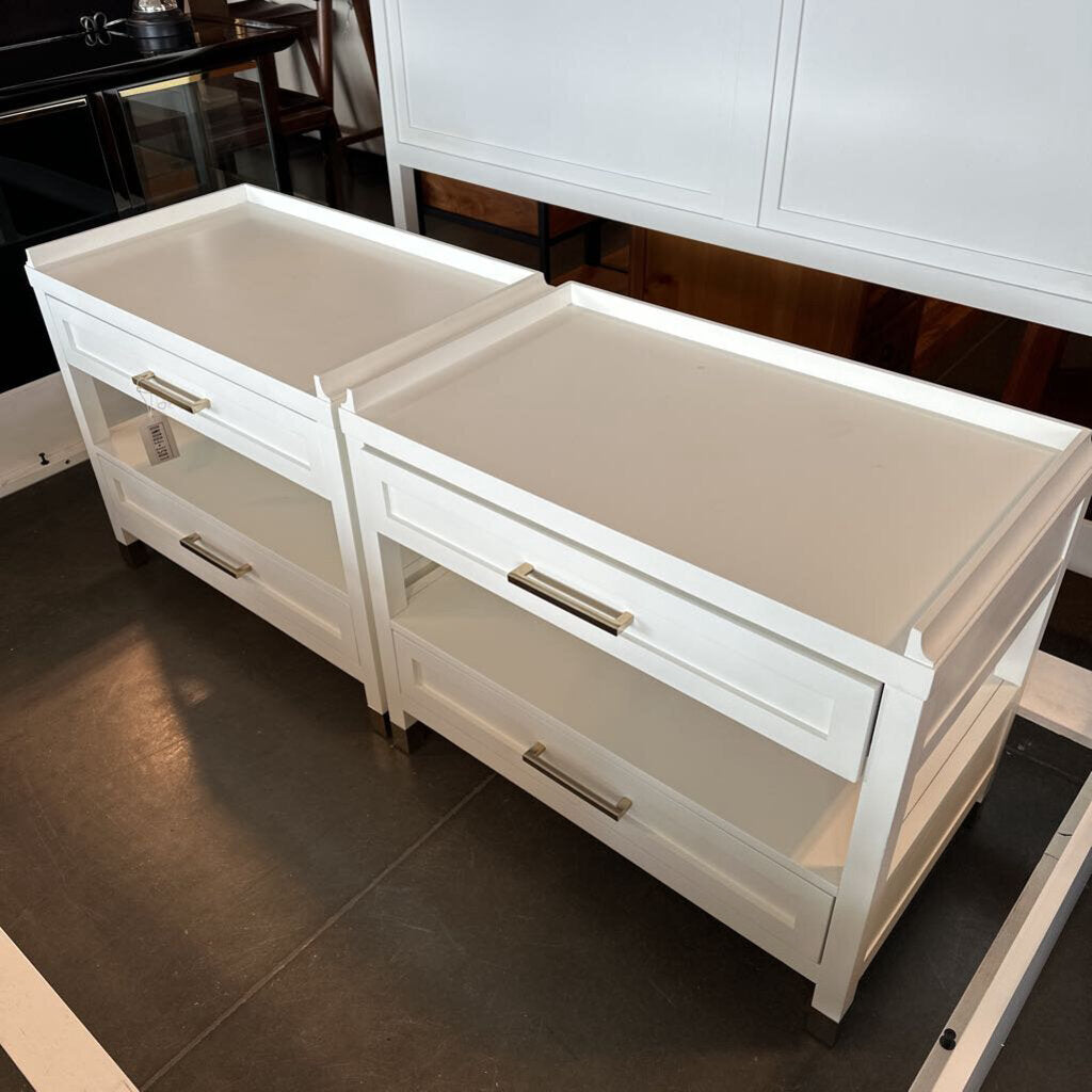 Bassett Tidewater King Bed & Nightstands- 79X85X56H- AS IS
