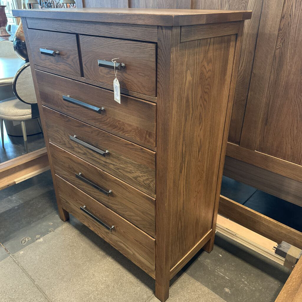 Vaughan-Bassett Benchmade Crafted Oak 5 Drw Chest - 40X20X52.5H