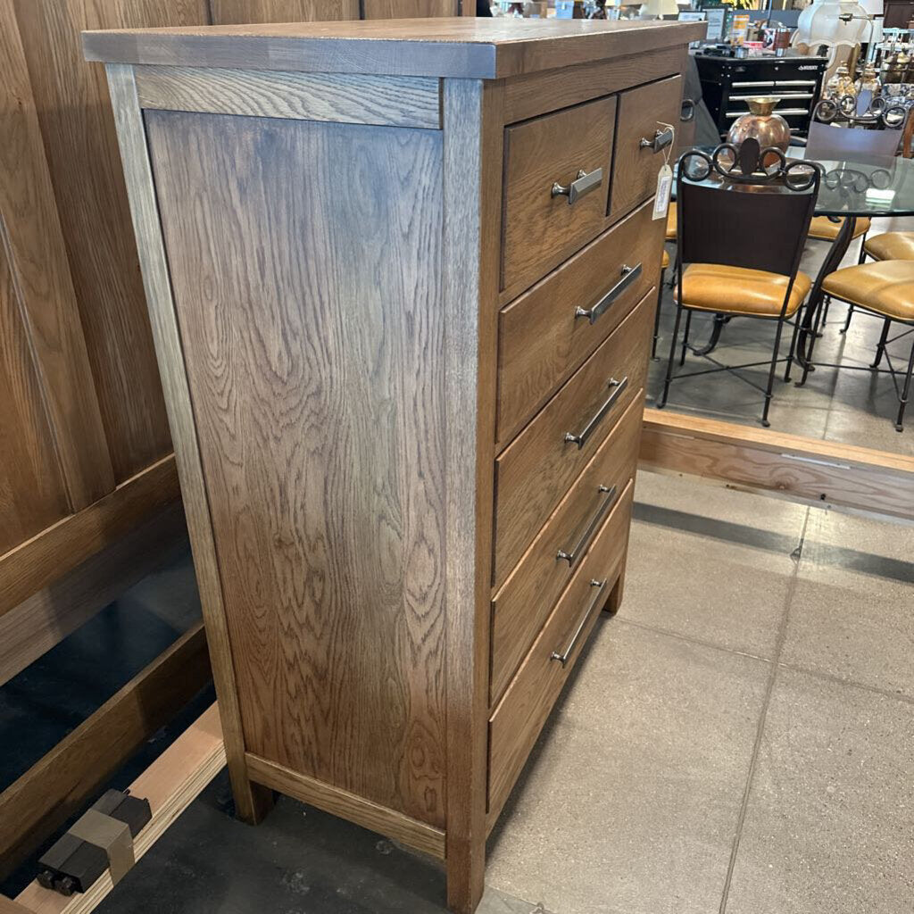Vaughan-Bassett Benchmade Crafted Oak 5 Drw Chest - 40X20X52.5H
