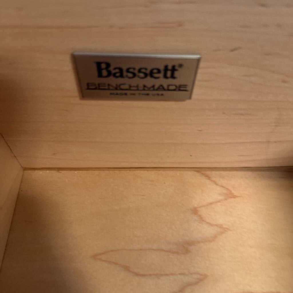 Benchmade Abingdon Oak 8 Drawer Dresser- 64X20X38H