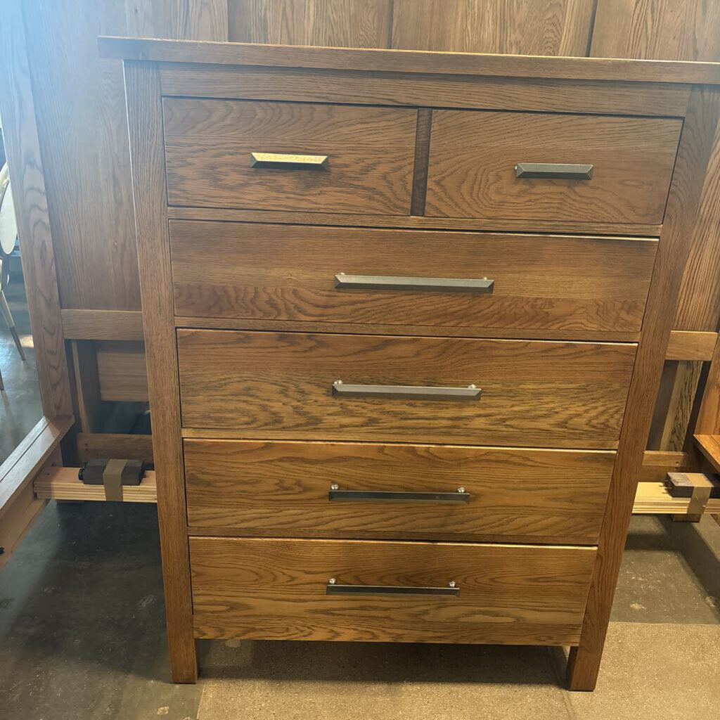 Bassett Tidewater 5 Drawer Dresser- 68X20X29H