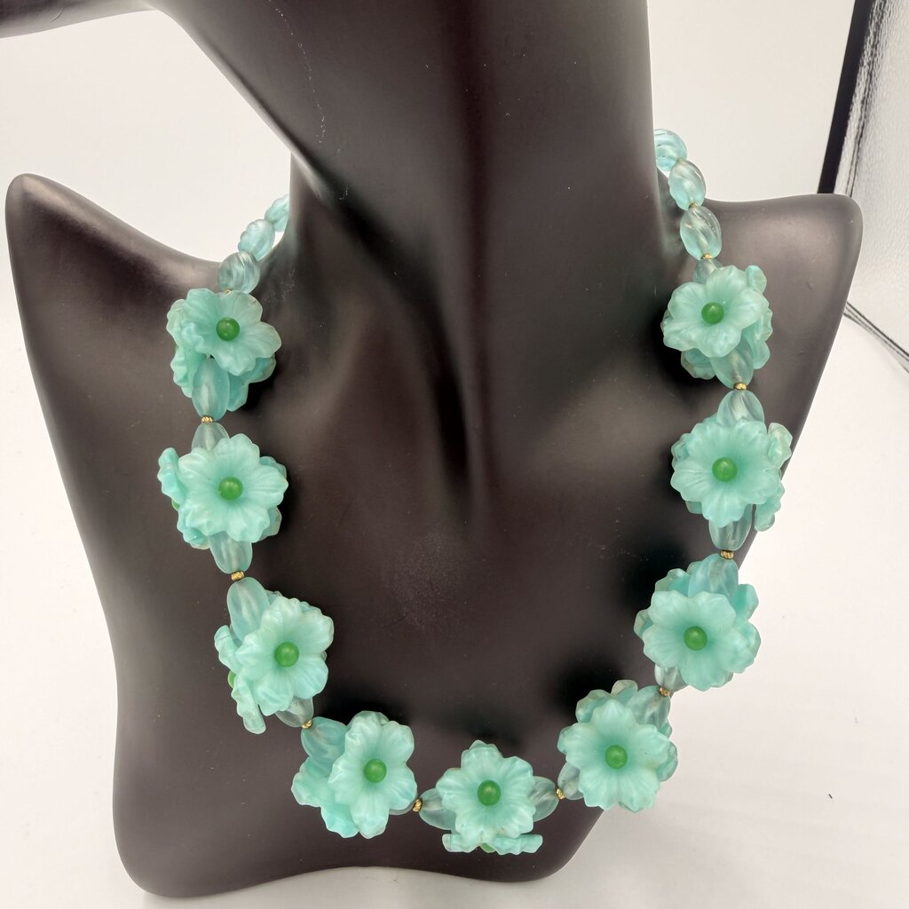 Vintage 1950s Aqua Blue Celluloid Flower Choker Necklace Molded Plastic Floral