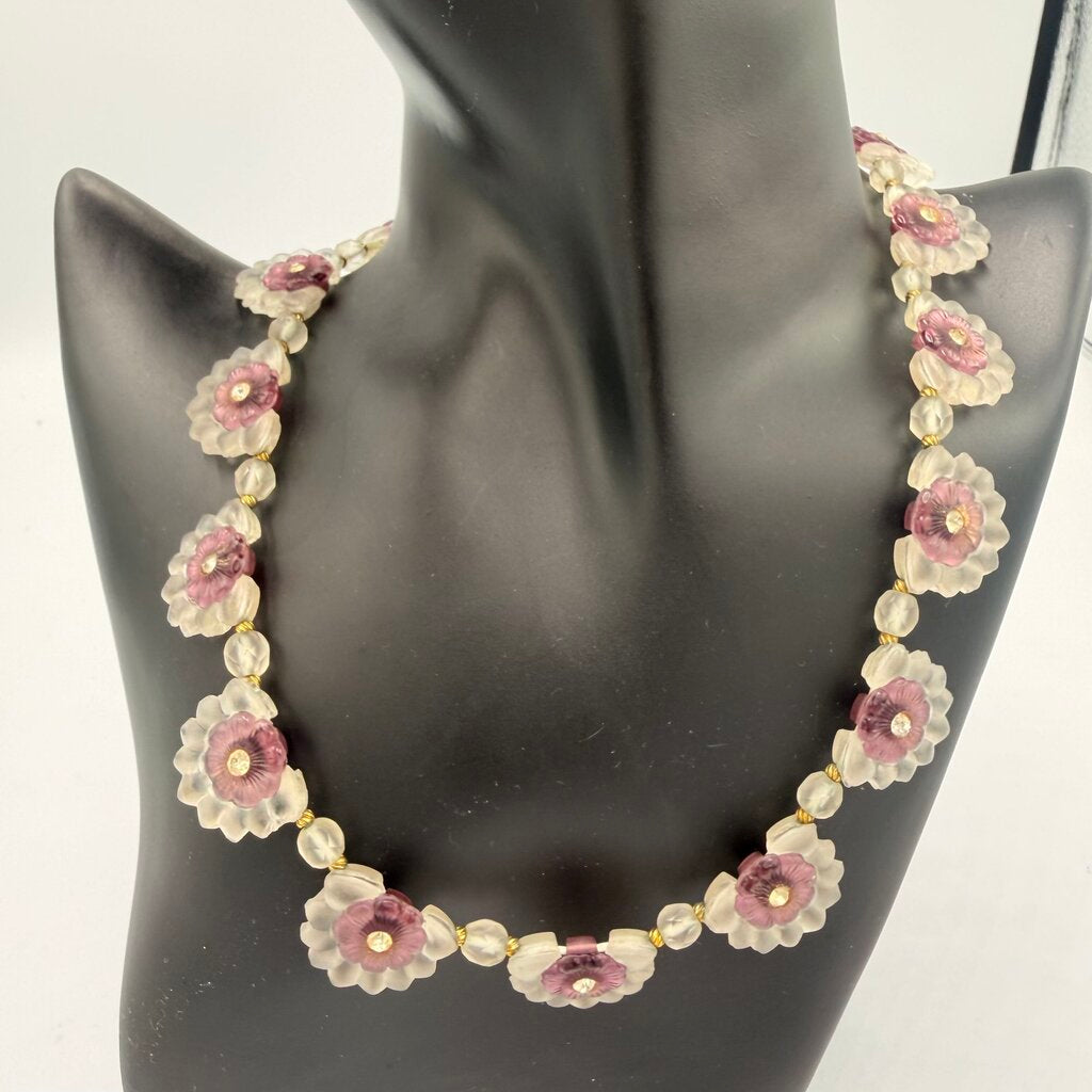 Vintage 1950s Frosted Lucite Flower Choker Necklace