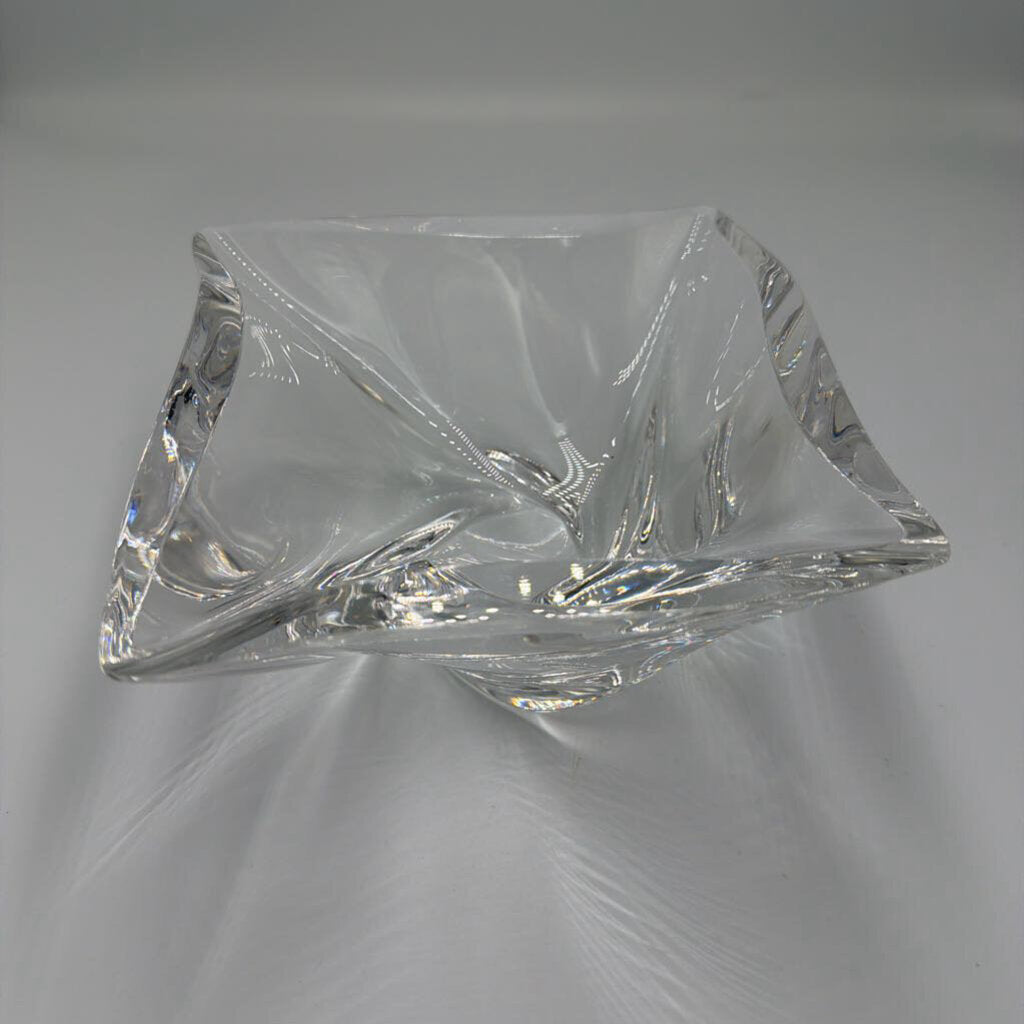Kosta Boda Vtg Goran Warff Art Glass- 6.5X6.5X4- AS IS