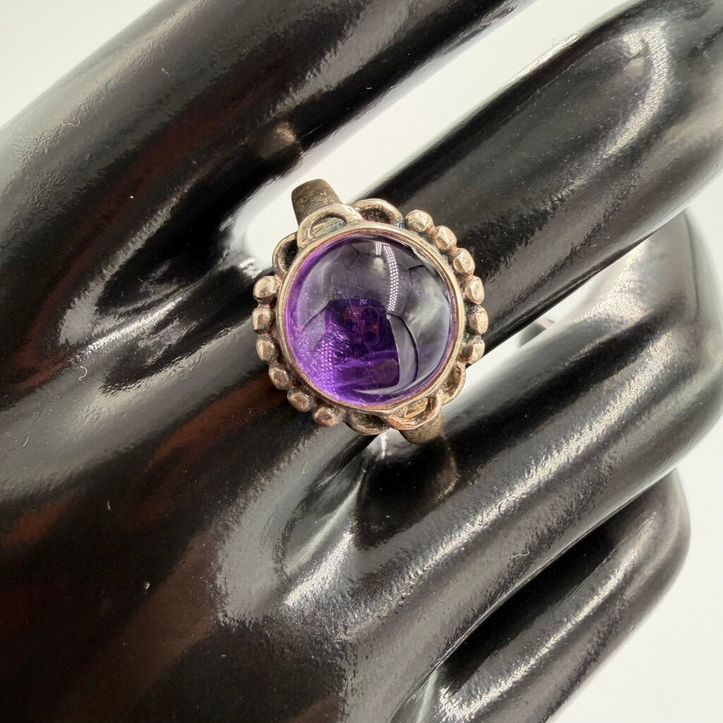 Sterling Silver Amethyst Cabochon Ring Size 9