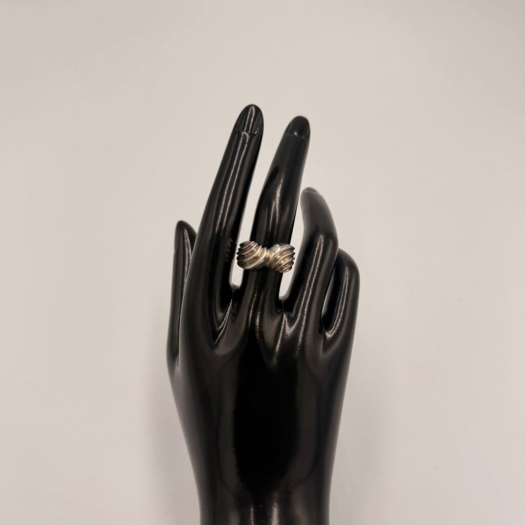 Sterling Silver Vintage Ribbed Bypass Ring Size 7.5