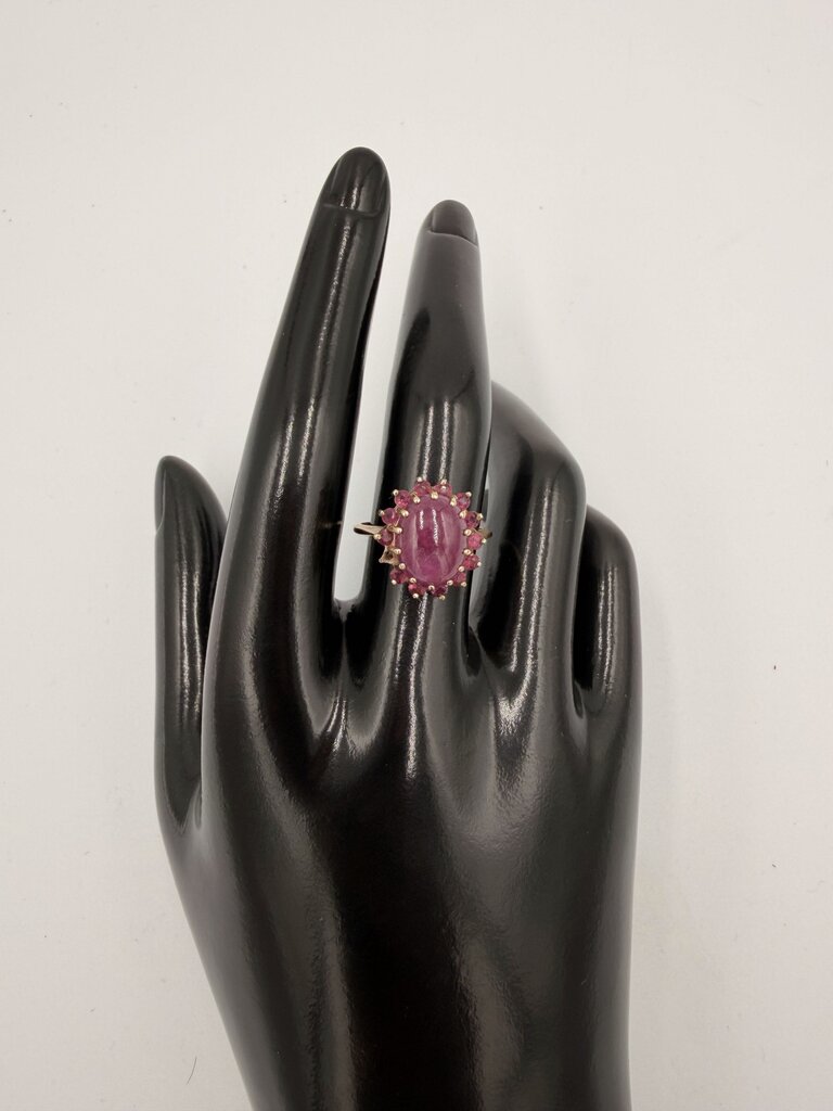 14k Gold Star Ruby Cabochon Cocktail Ring Size 7.5