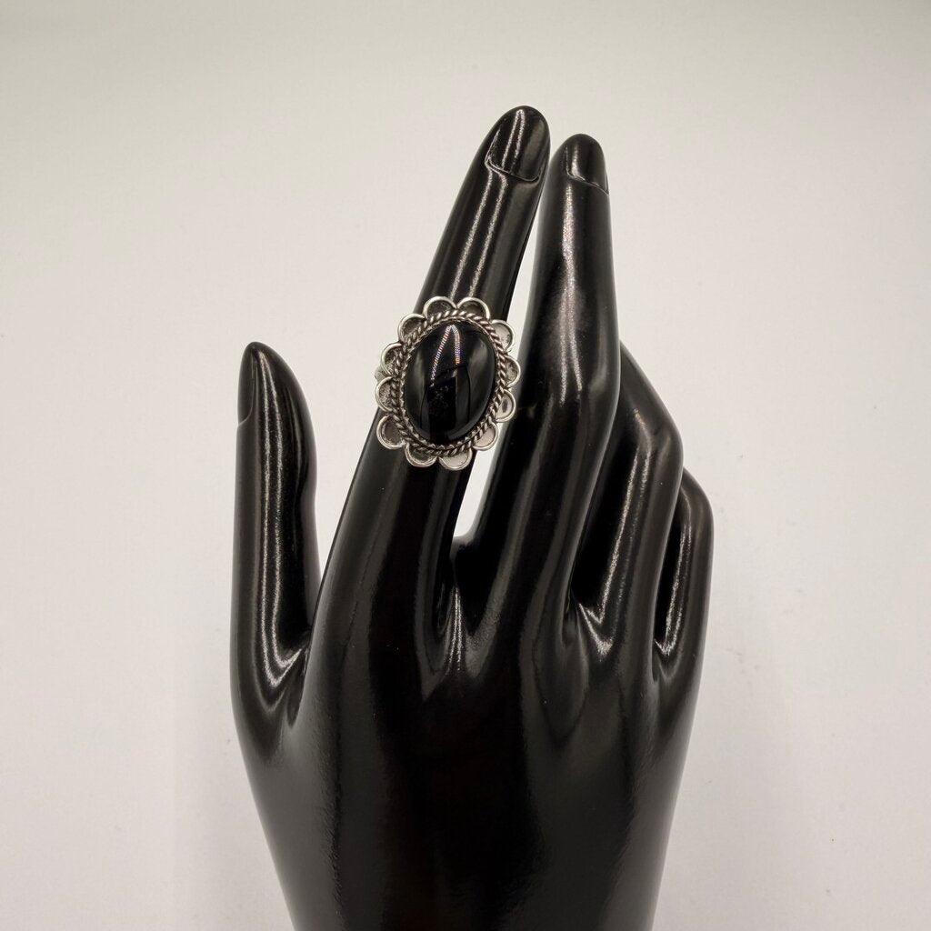 Sterling Silver P Black Onyx Cocktail Ring Size 6.5