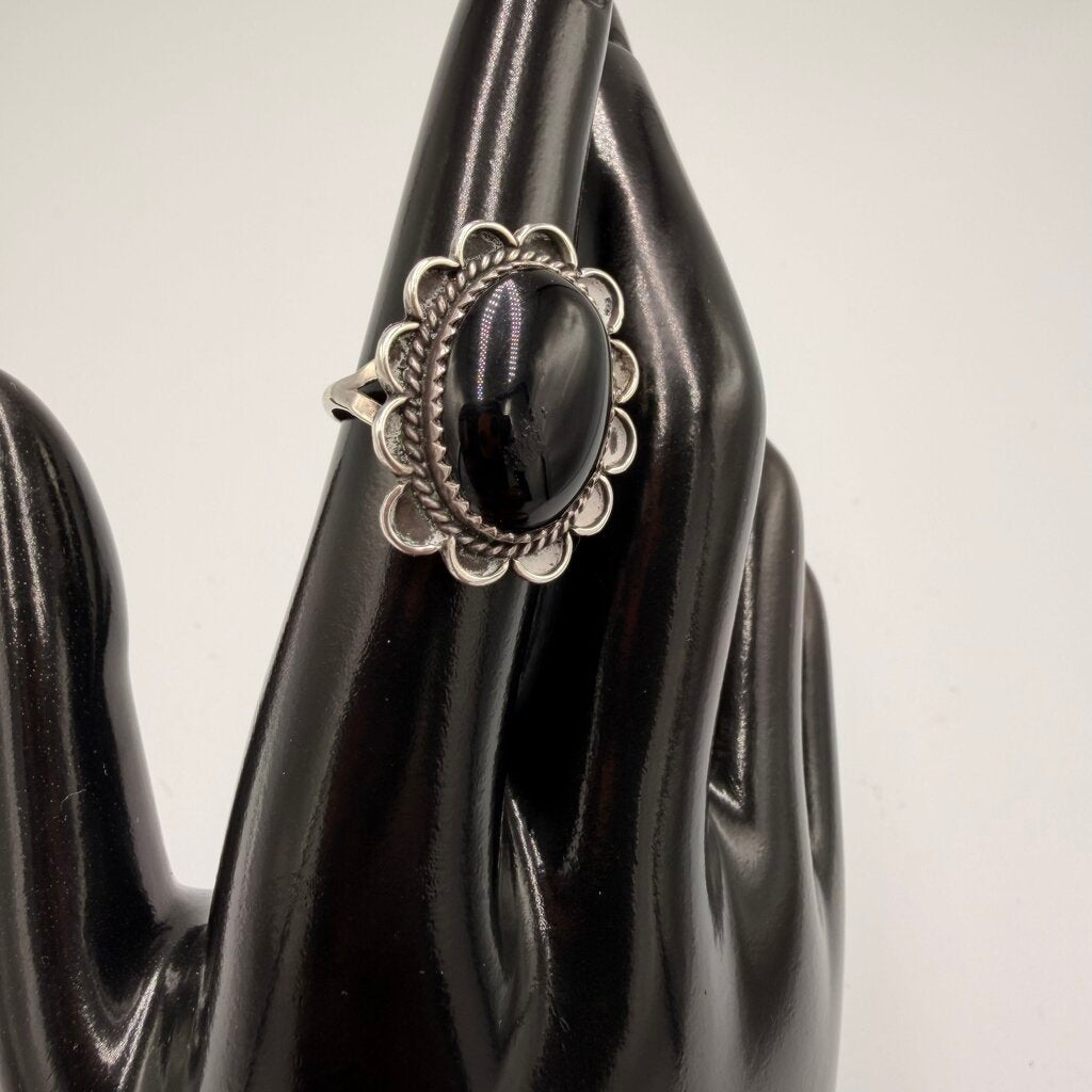 Sterling Silver P Black Onyx Cocktail Ring Size 6.5