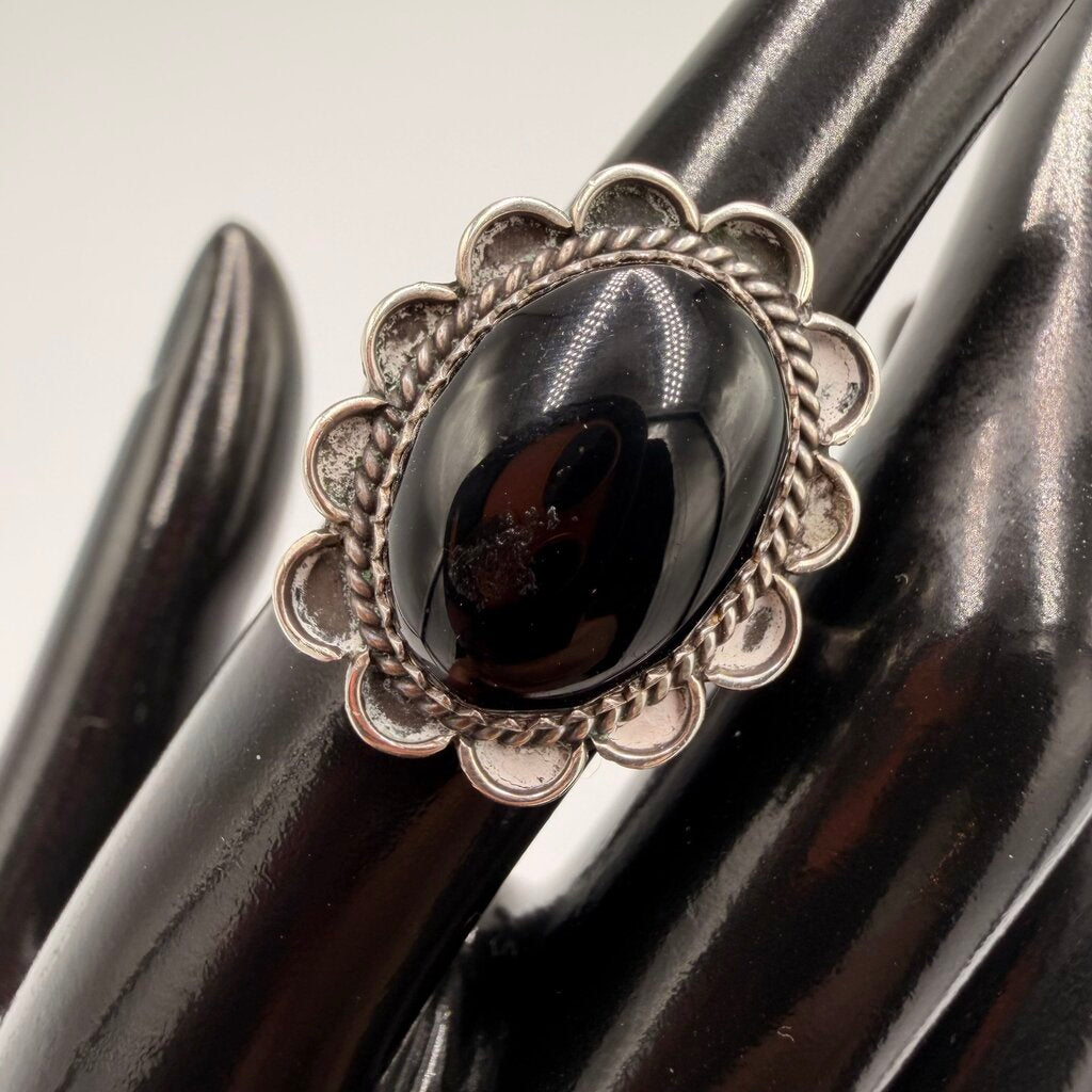Sterling Silver P Black Onyx Cocktail Ring Size 6.5