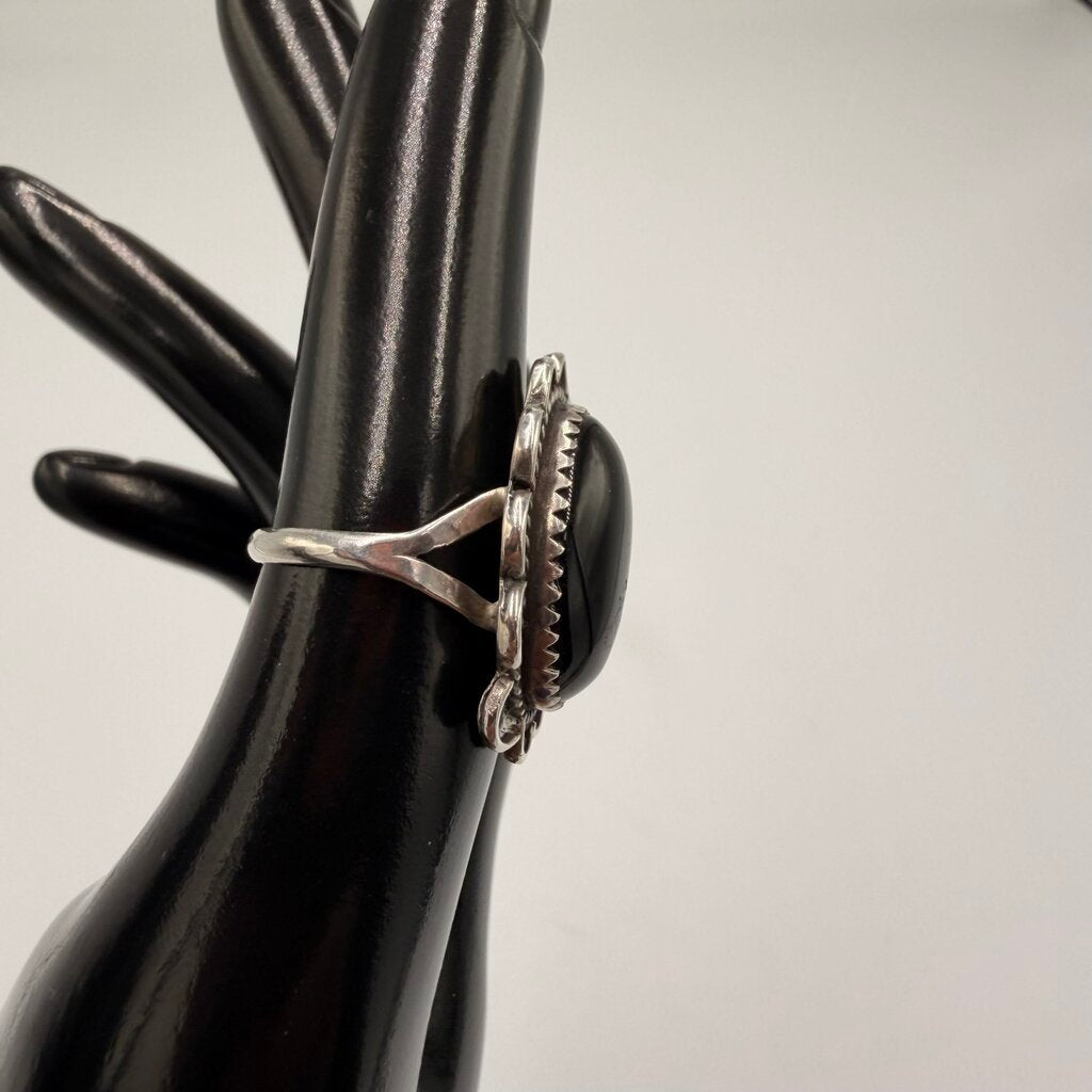 Sterling Silver P Black Onyx Cocktail Ring Size 6.5
