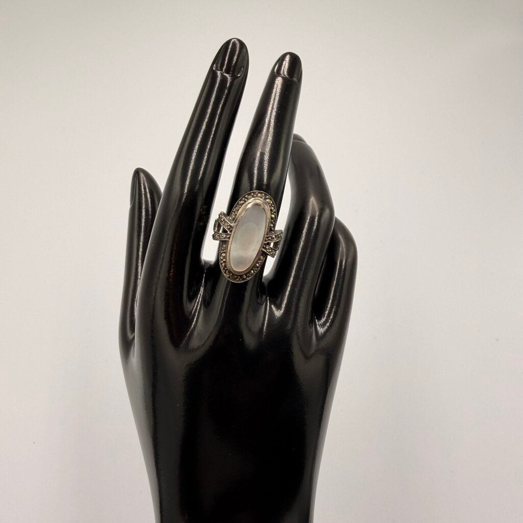 Sterling Silver Mother of Pearl Marcasite Ring Size 7.5
