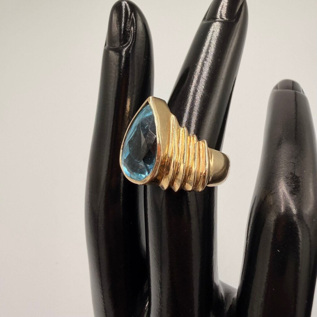 14k Gold Blue Topaz Pear Cocktail Ring Size 7